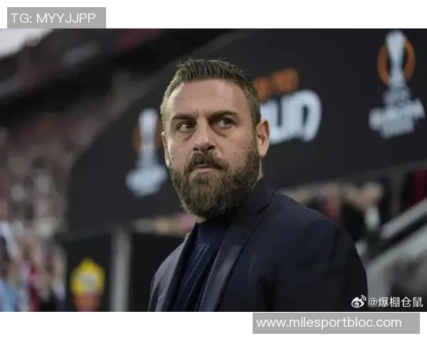 德罗西正式成为热那亚新任主帅接替维埃拉开启执教生涯