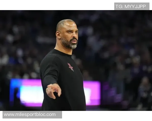 乌度卡寄语阿门：保持自信发掘进攻空间提升攻击性展现个人风采