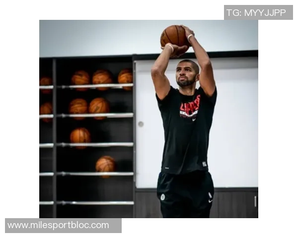 伦纳德称赞巴图姆如粘合剂般重要积极防守展现活力与团队精神