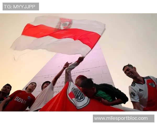 河床队2025年遭遇惨败世俱杯解放者杯阿根廷杯全线出局